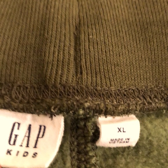 GAP Shorts (Bundle) - Picture 8 of 9